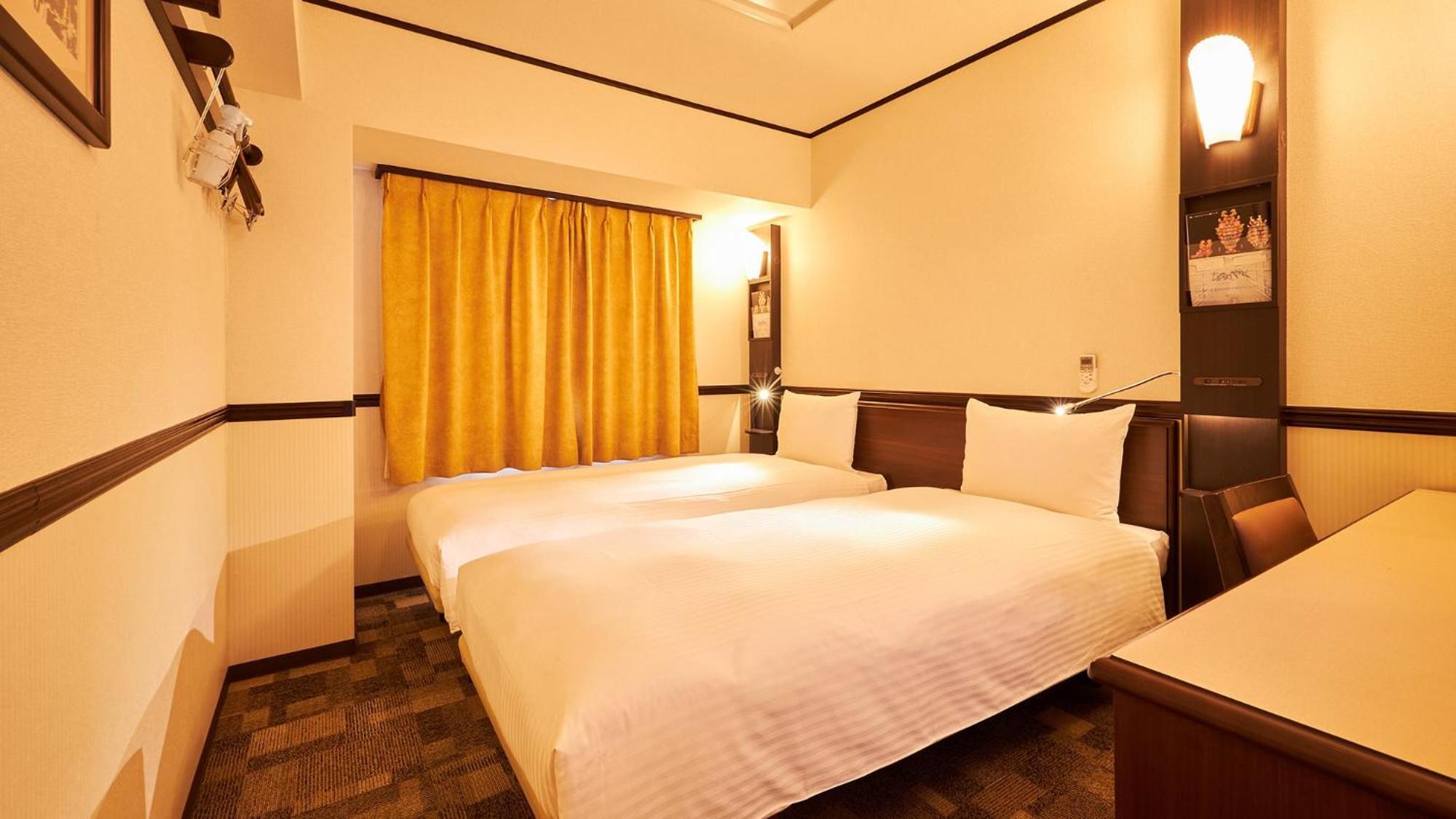 Toyoko Ueno Tawaramachi Eki Hotel 3*