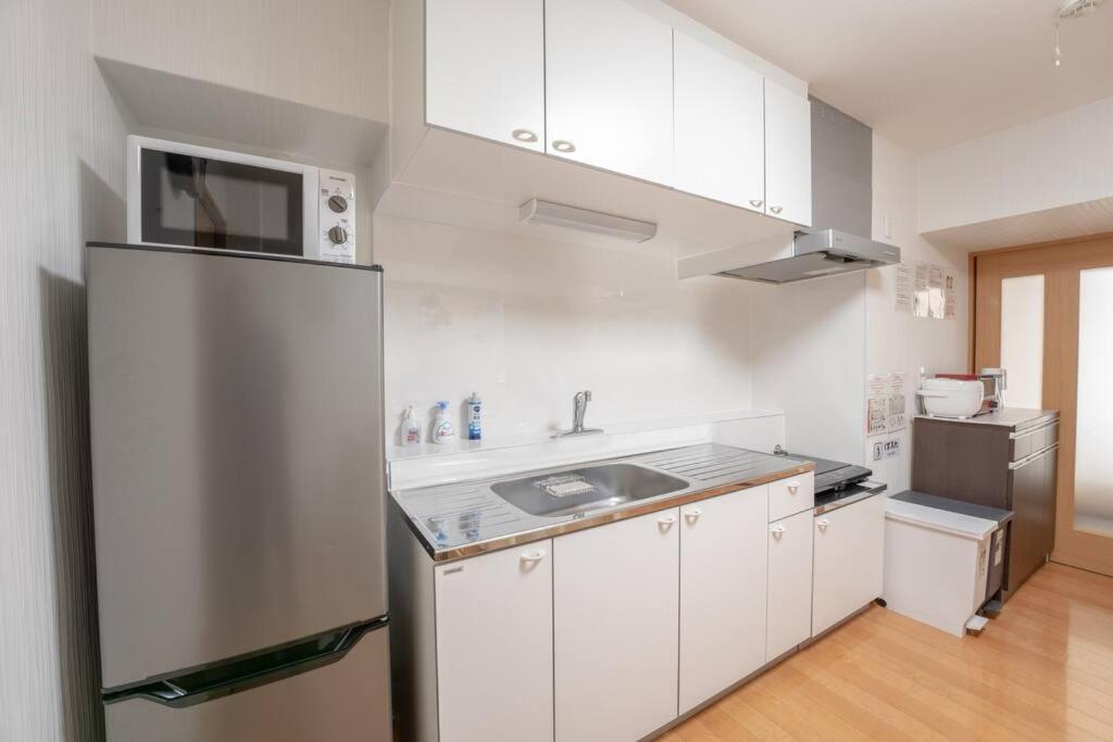 Apartment 12 Min Walk To Shinjuku Str ,6 Min Higashishinjuku ,nearest Kabukicho ,shinjuku Oen, Tokyo