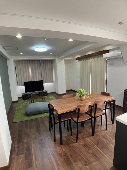 Apartment 洗足21