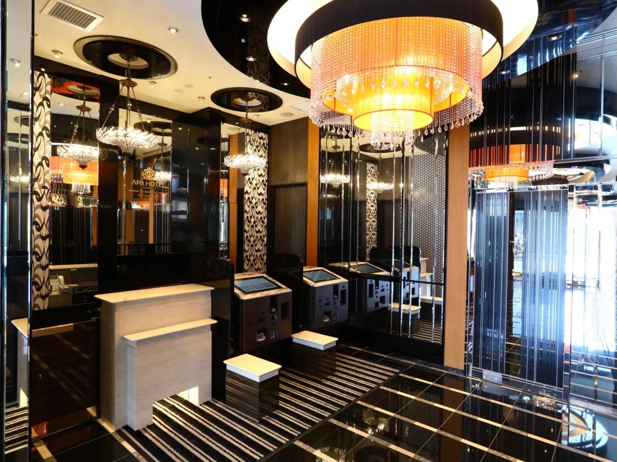 Apa Ayase Ekimae Hotel 3*