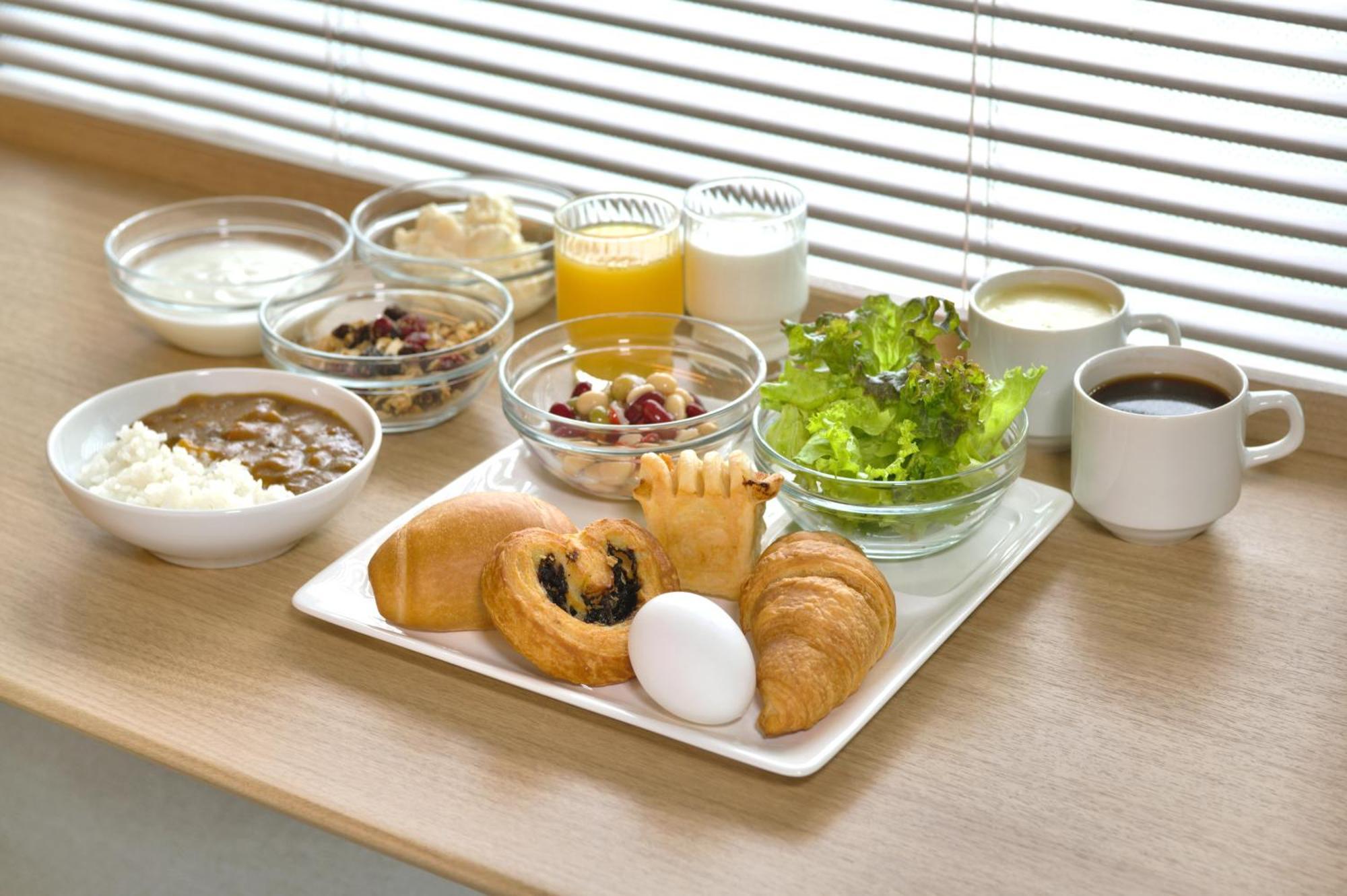 R&b Otsuka Eki Kitaguchi Hotel