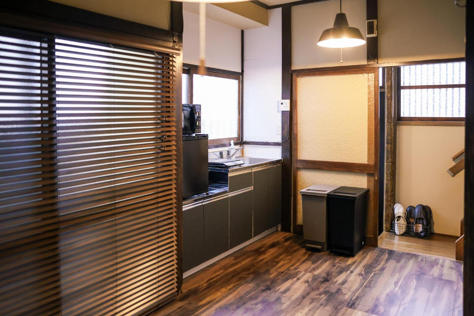 Apartment 幡ヶ谷 泉庵 *