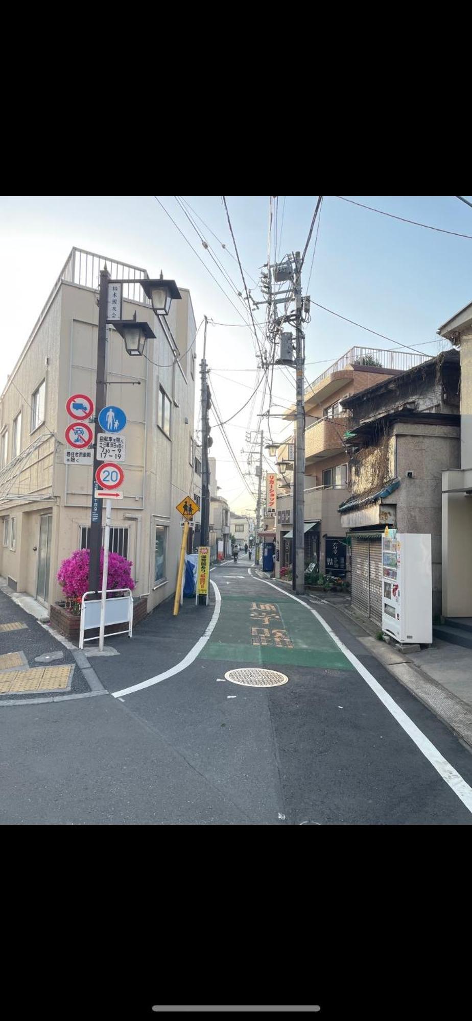 新宿安靜の家-a Quiet In Shinjuku - A 26 Square Meter Double Bed That Feels Like