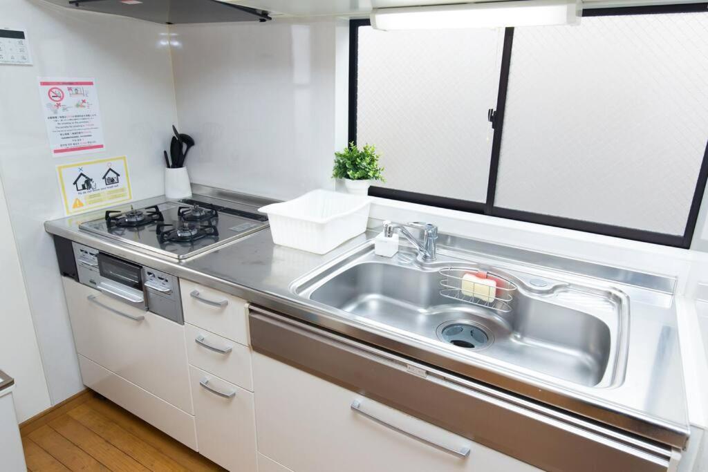 韓国新大久保通りすぐの一軒家で楽しむ東京旅行8名様 Korea Shinokubo Off The Street A House For 8pax * Tokyo