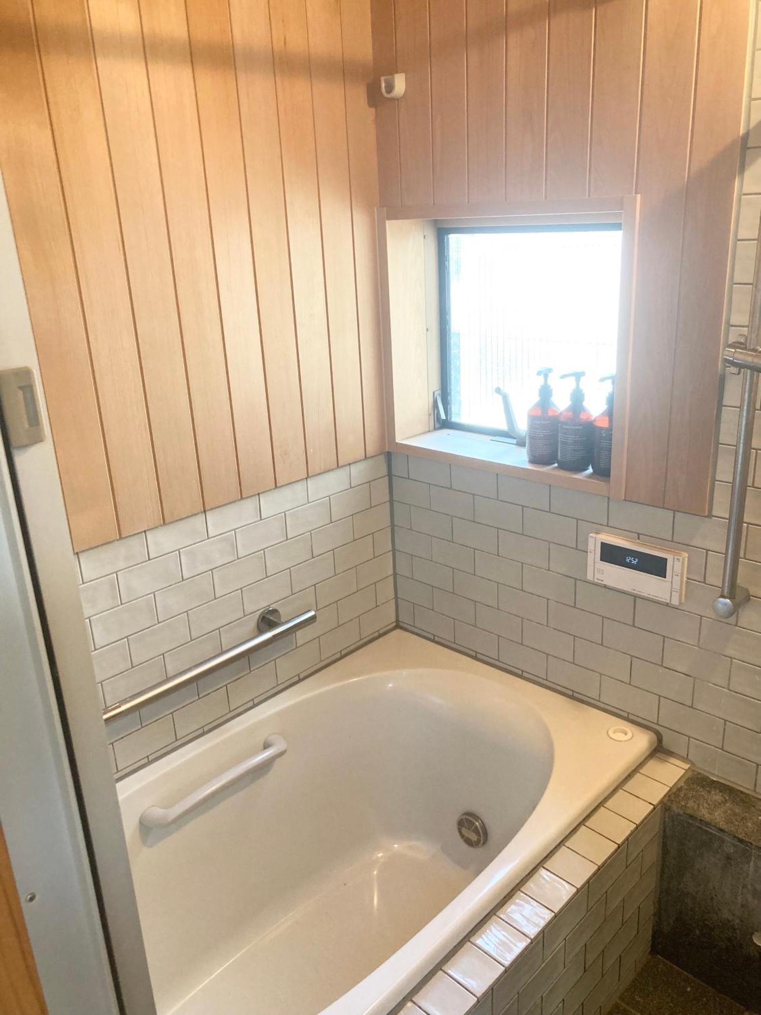 Apartment 木と漆喰のモダンな部屋 Tokyo