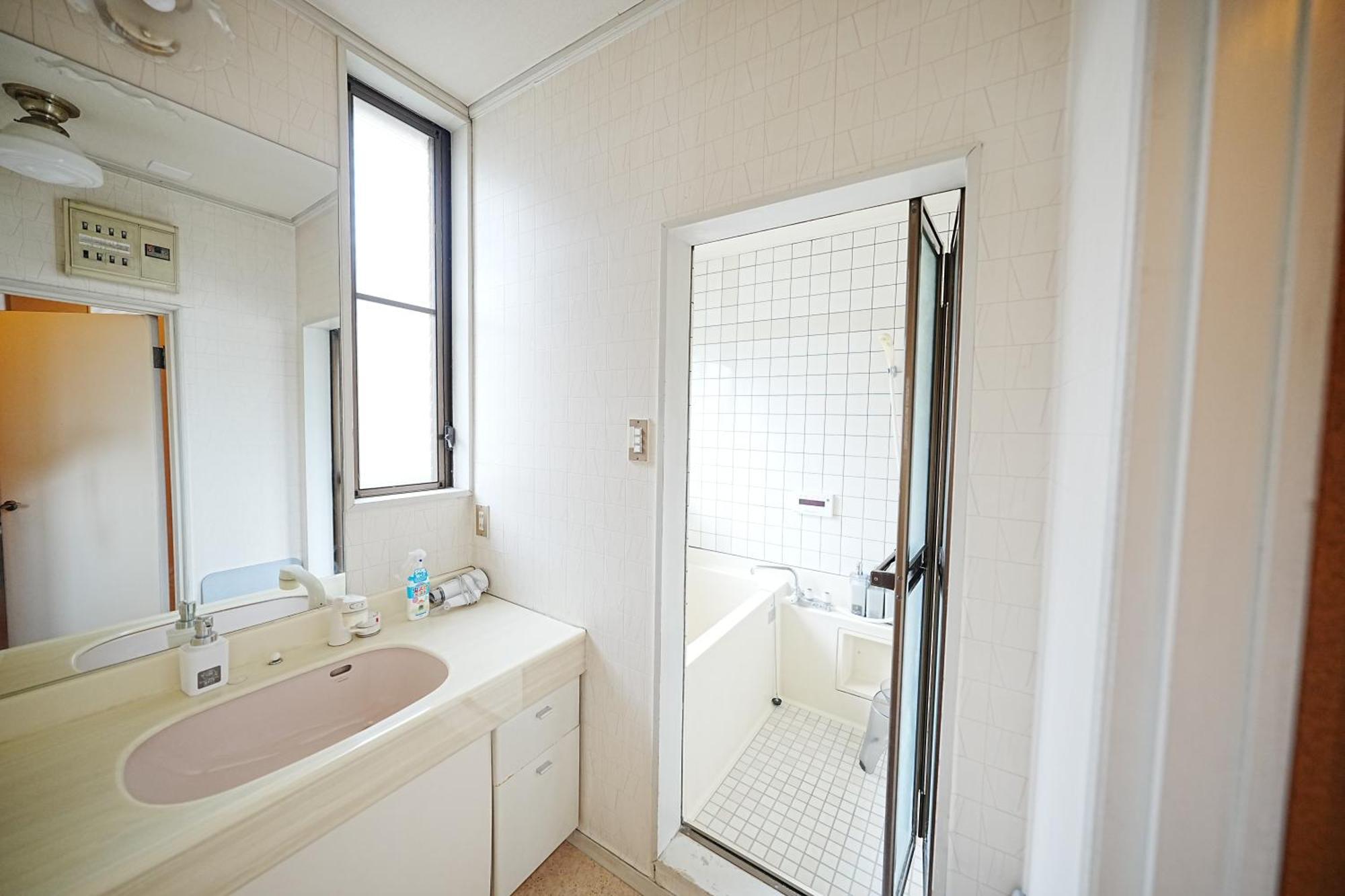Family Or Business Travel 20 Percent Off 20 Guests 144sqm Free Ikebukuro Shuttle 2 Kitchens Bathrooms 4 Bedrooms Tokyo