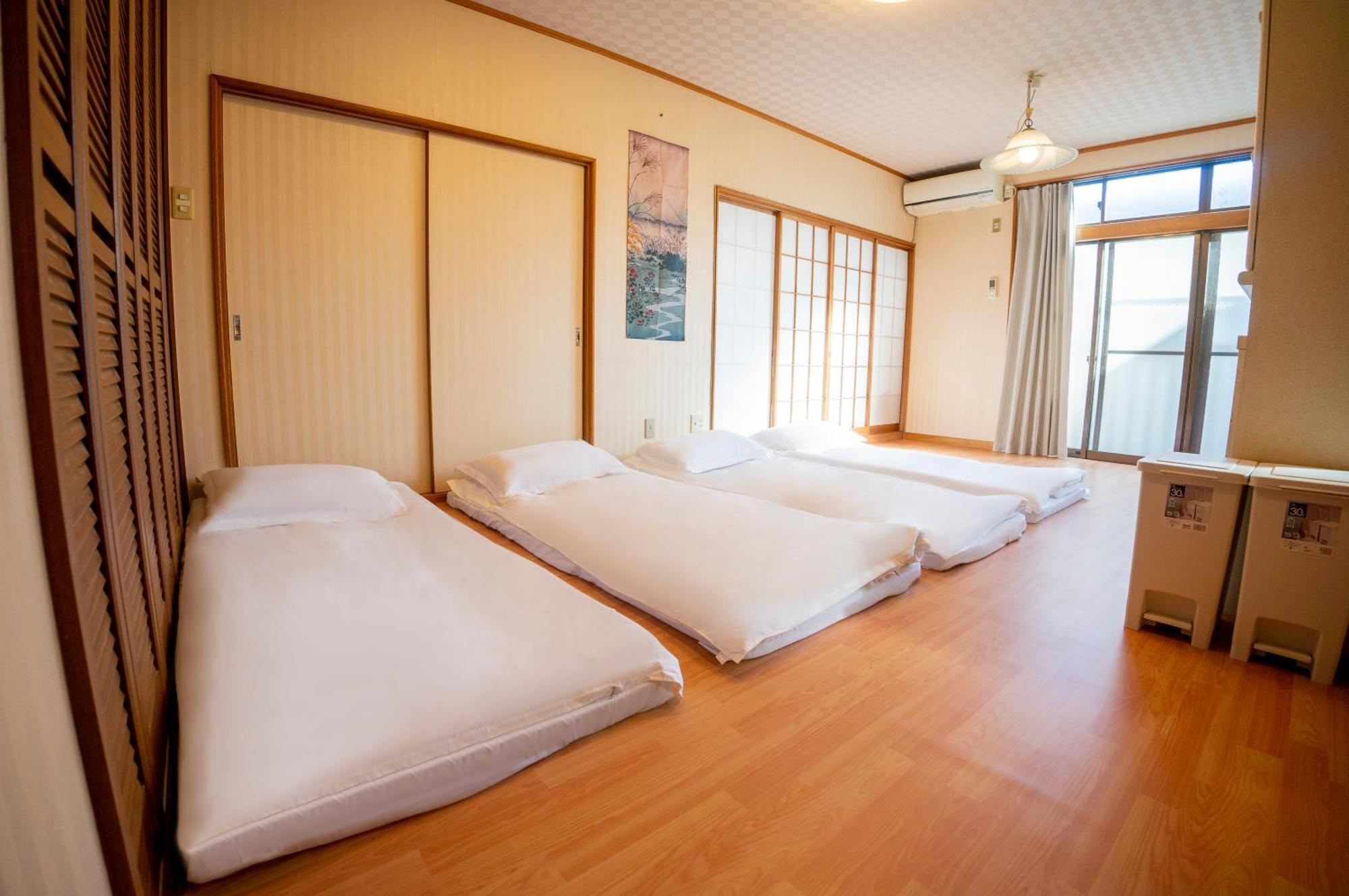 Family Or Business Travel 20 Percent Off 20 Guests 144sqm Free Ikebukuro Shuttle 2 Kitchens Bathrooms 4 Bedrooms Tokyo