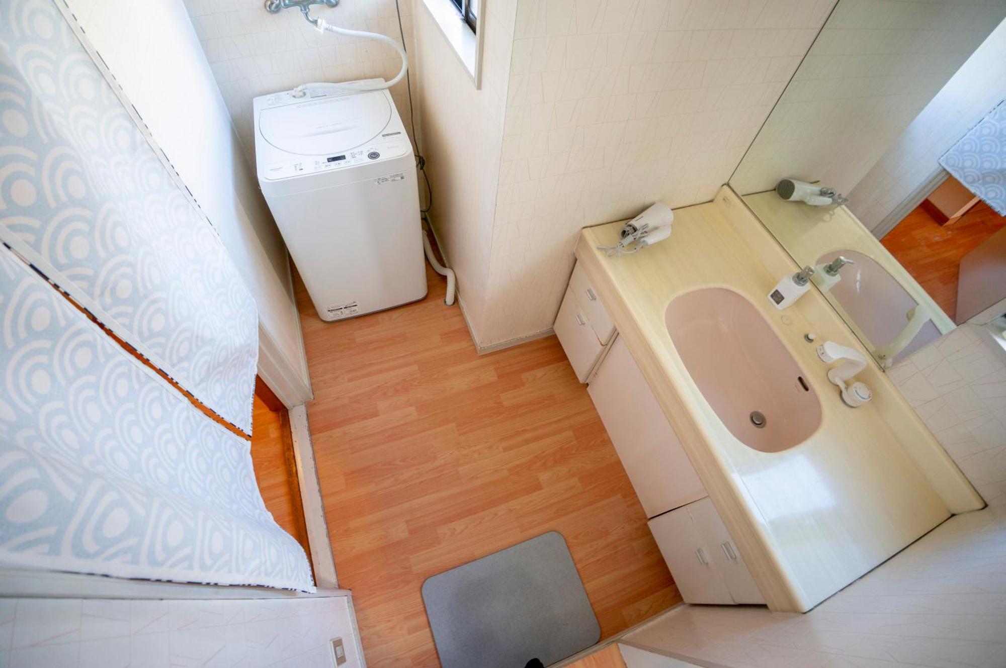 Family Or Business Travel 20 Percent Off 20 Guests 144sqm Free Ikebukuro Shuttle 2 Kitchens Bathrooms 4 Bedrooms Tokyo