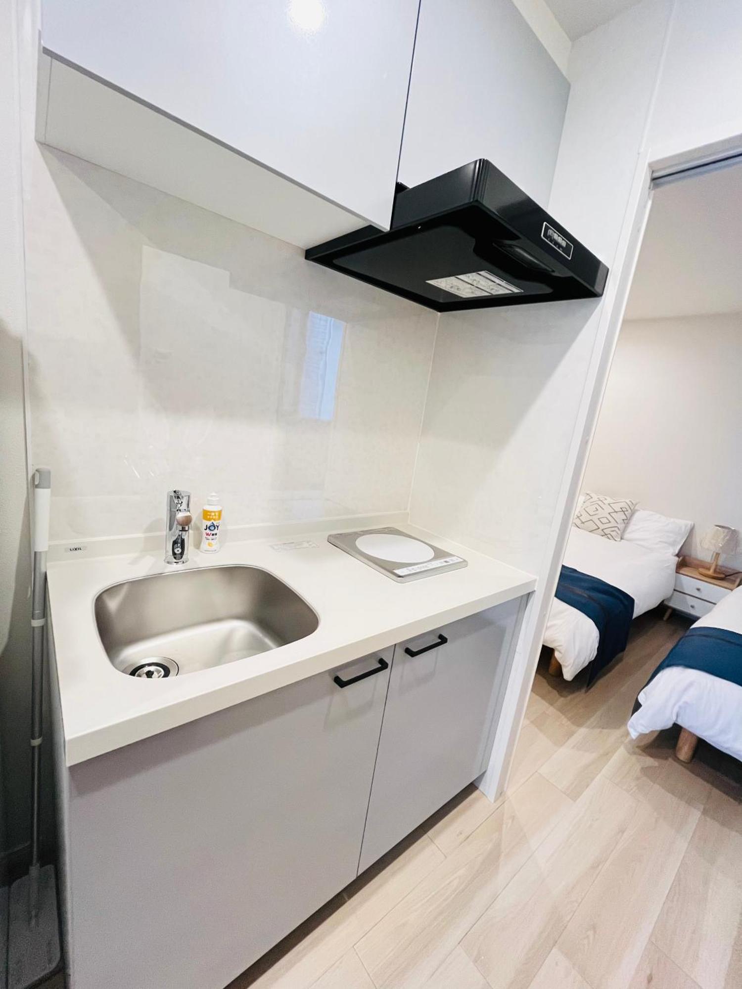 2 Gread Location 1min To Sta Closs Ueno Max 6 People Aparthotel *