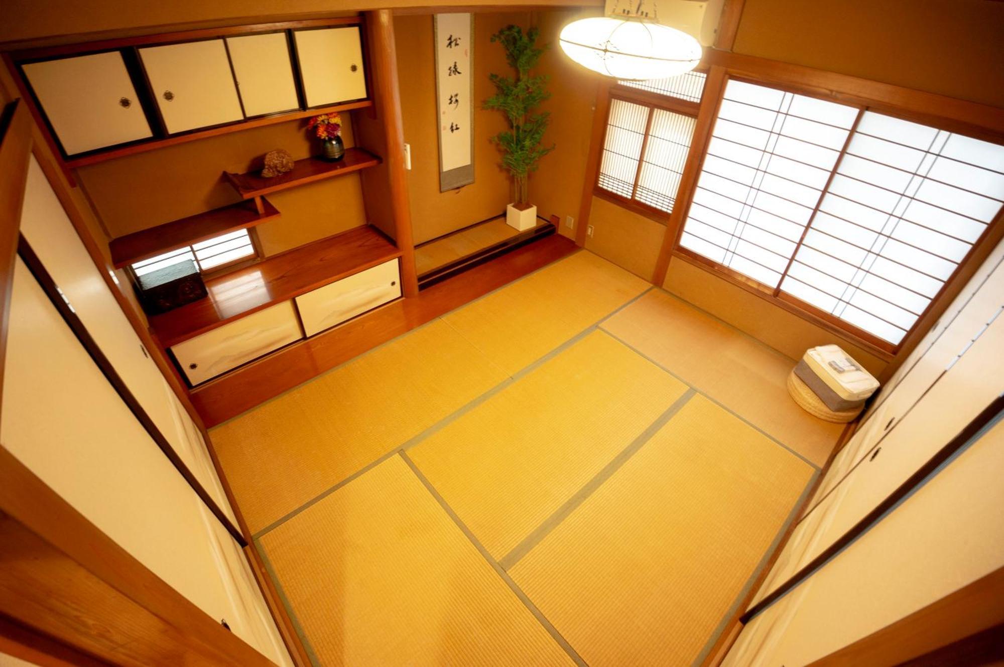 Villa Family Or Business Travel 20 Percent Off 20 Guests 144sqm Free Ikebukuro Shuttle 2 Kitchens Bathrooms 4 Bedrooms