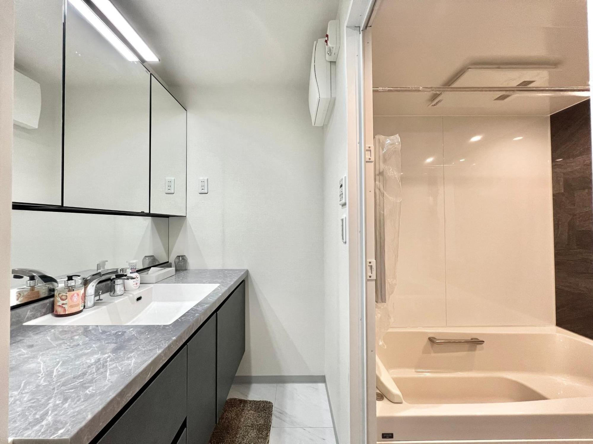 Sugamo-4f Apartment *