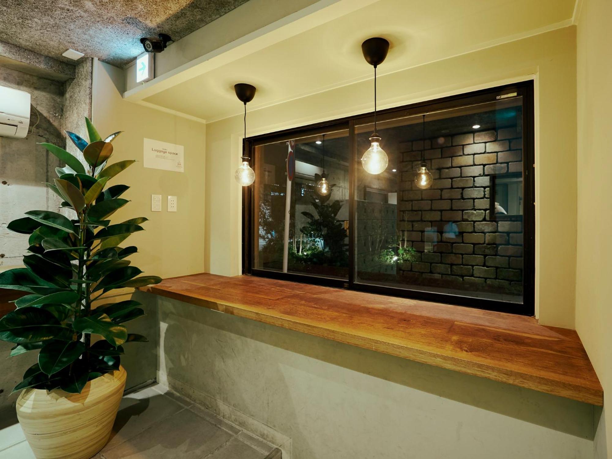 Akasaka Hive *