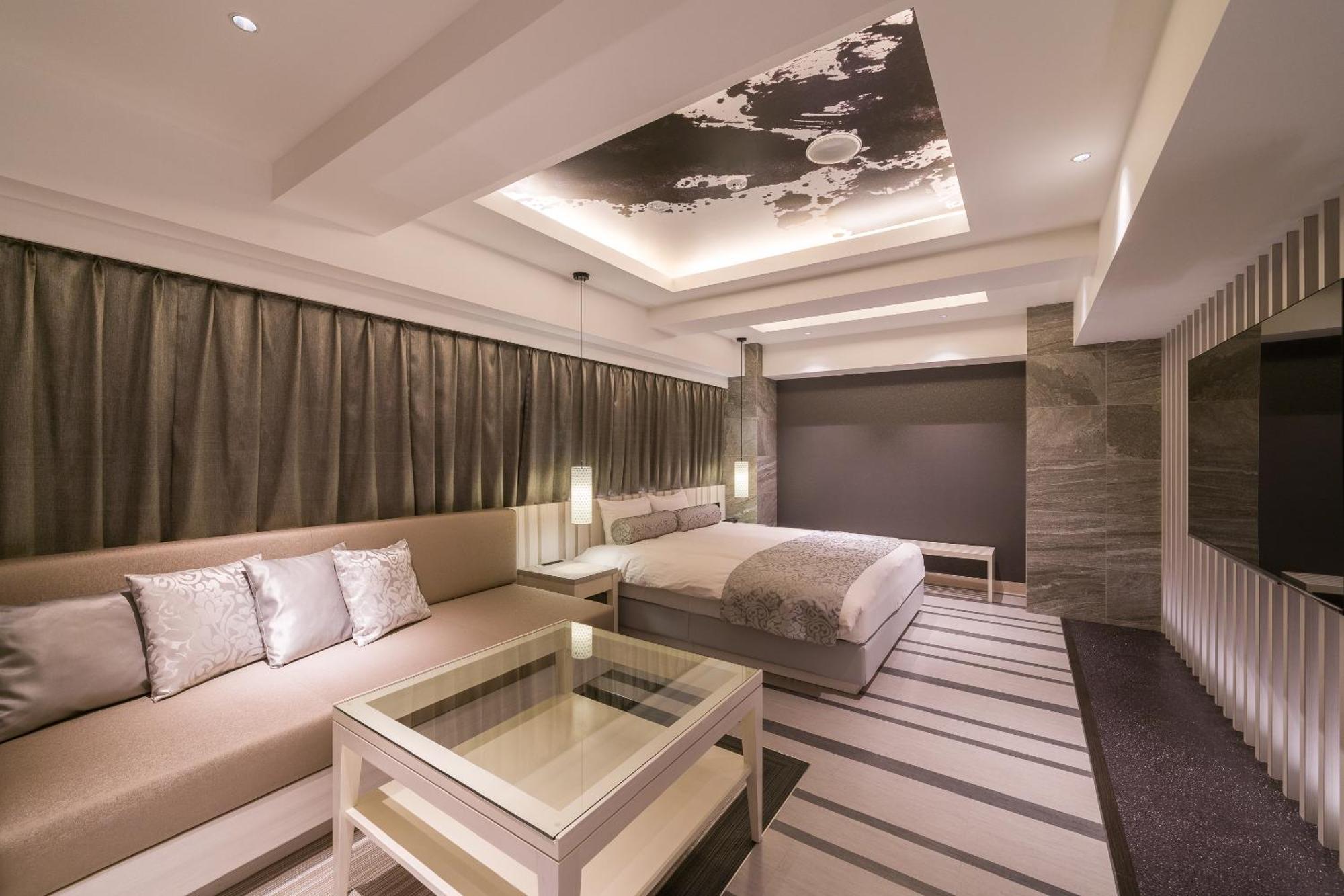 Karuta Akasaka -adult Only- Love hotel Tokyo
