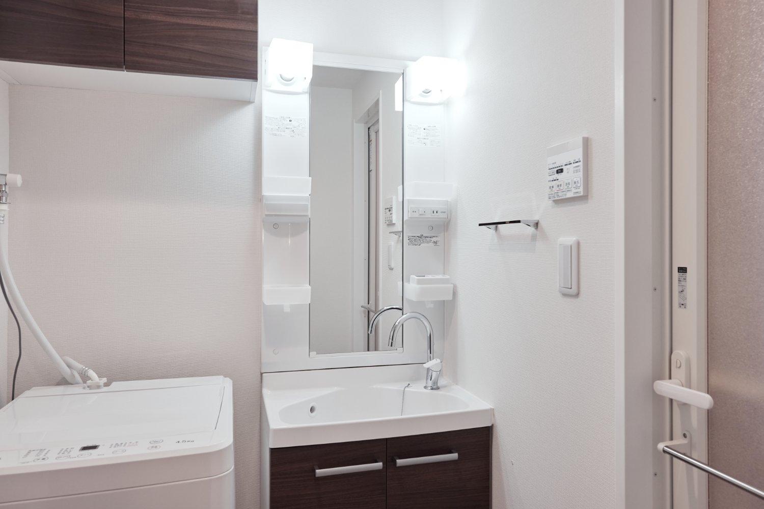 Uvas Ikebukuro Apartment *
