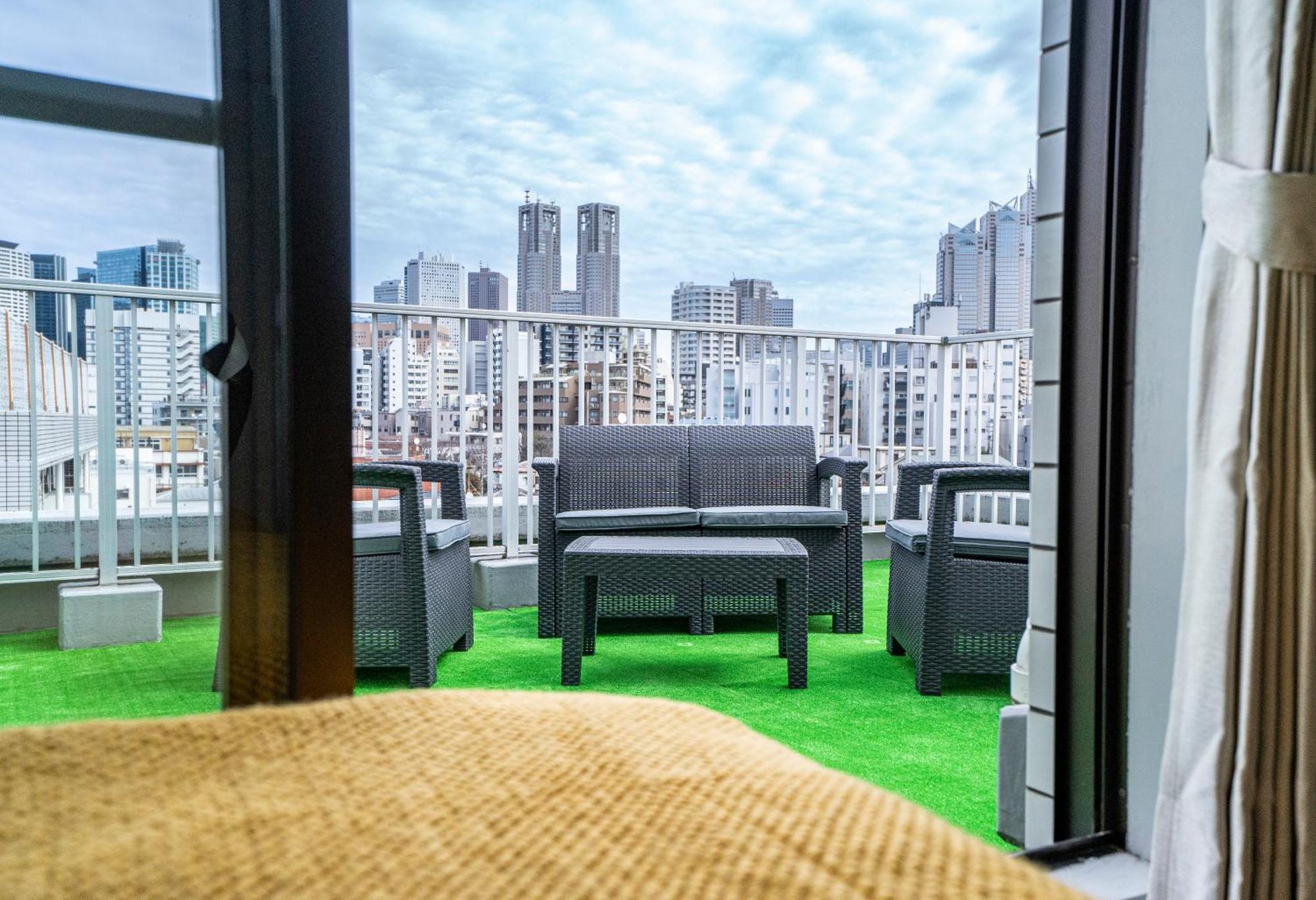 6th Floor 602 With Elevator, 700 Meters Walk From Nishi-shinjuku Gochome 4 Minutes To Shinjuku, 75 Square Meters 30 Square Meters Of Large Balcony * Tokyo
