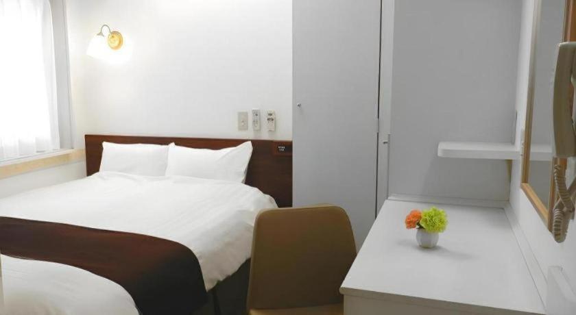 Annex Check In Shimbashi Hotel 2*
