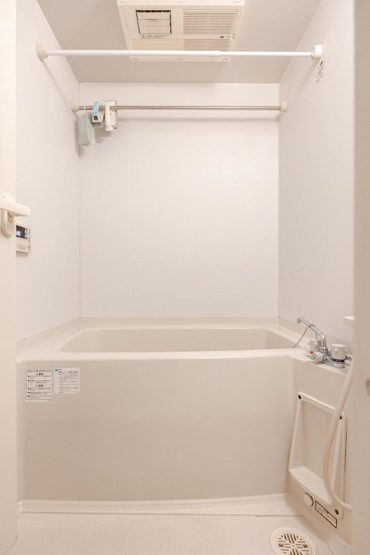 Kinshicho Sky View: Prime Location With Projector & Wi-fi *