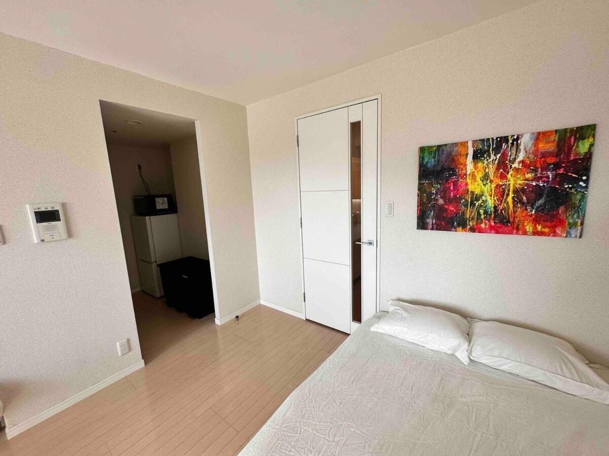 Kinshicho Sky View: Prime Location With Projector & Wi-fi *