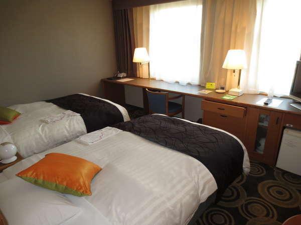 Jr-east Mets Tabata Hotel