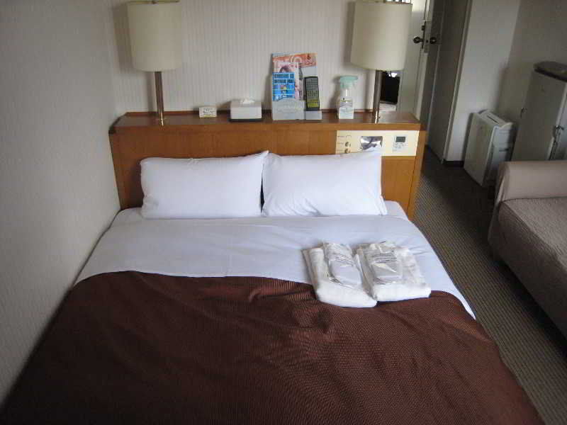Toyoko Asakusa Senzoku Tsukuba Express Hotel 3*