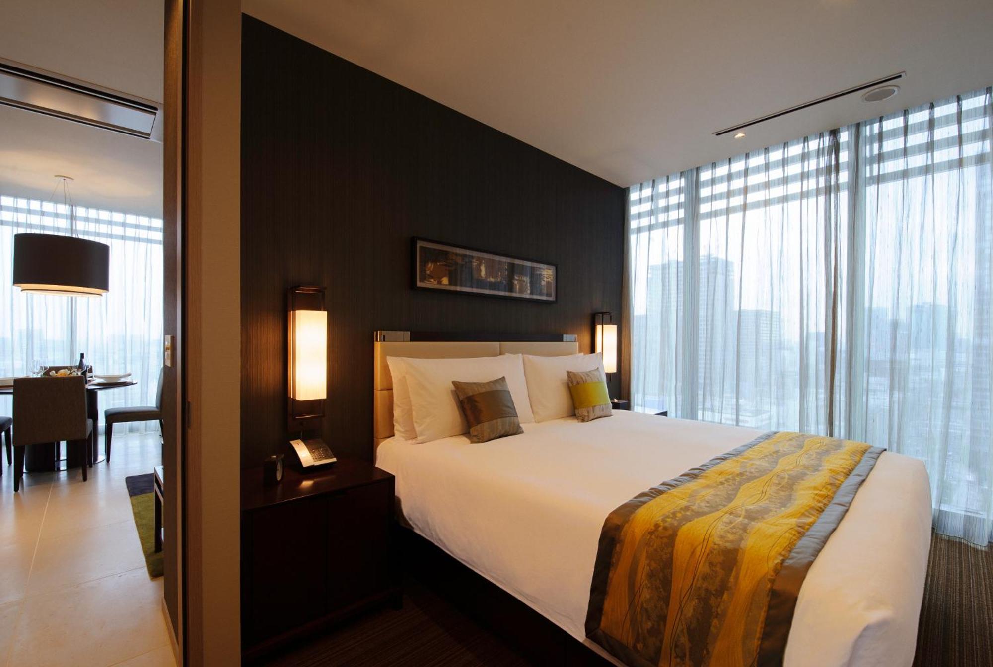 Hotel Oakwood Premier 5*