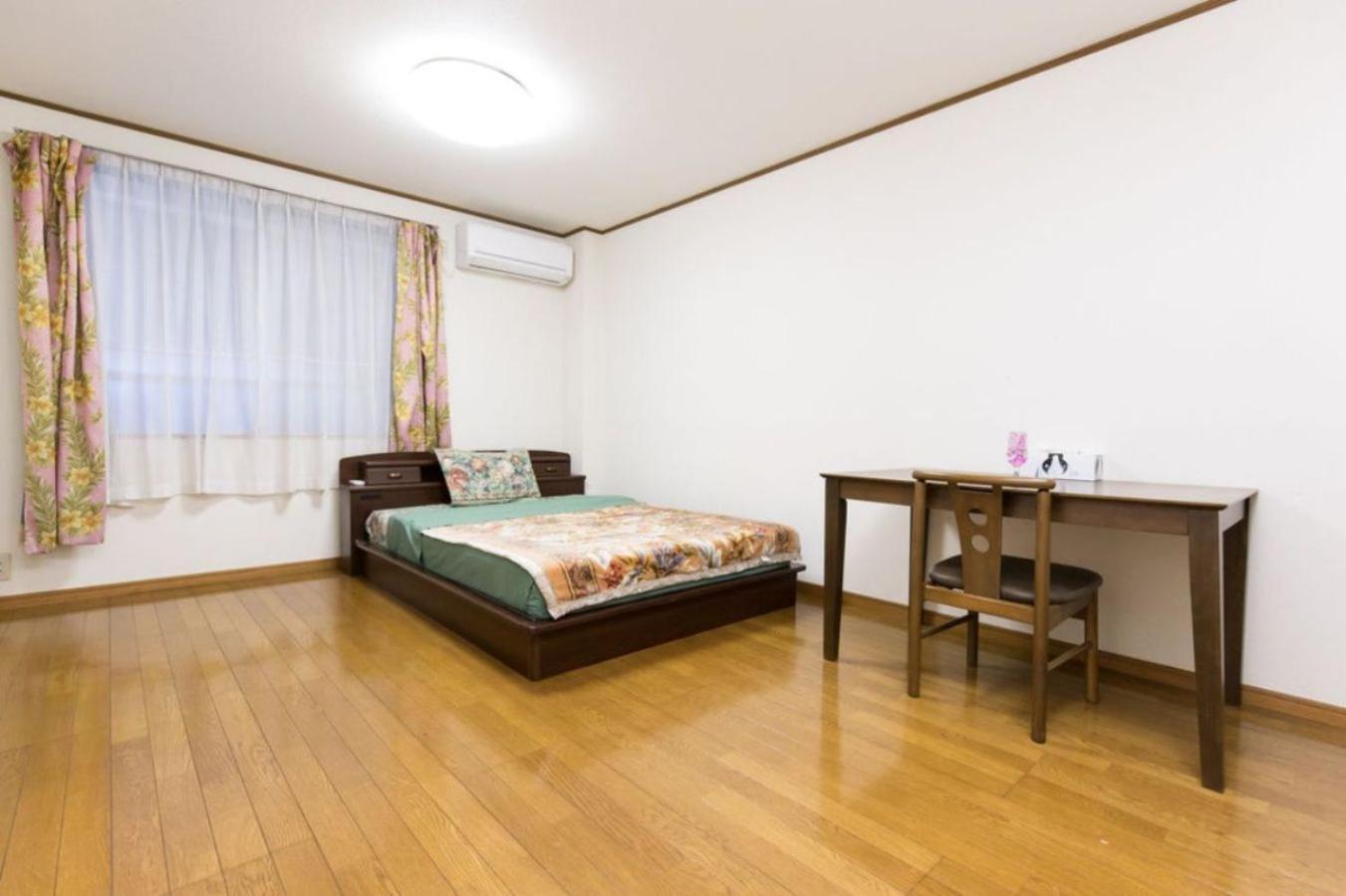 Shinjuku 102 Apartment