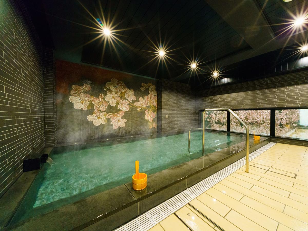 Super Lohas Ikebukuro-eki Kitaguchi 3* Tokyo