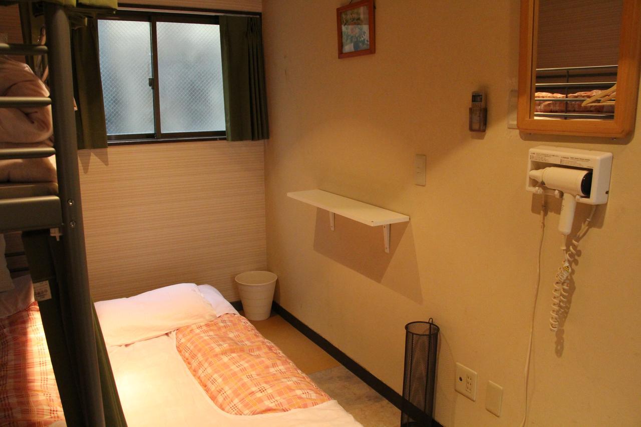 3000 Jyuraku Hostel *