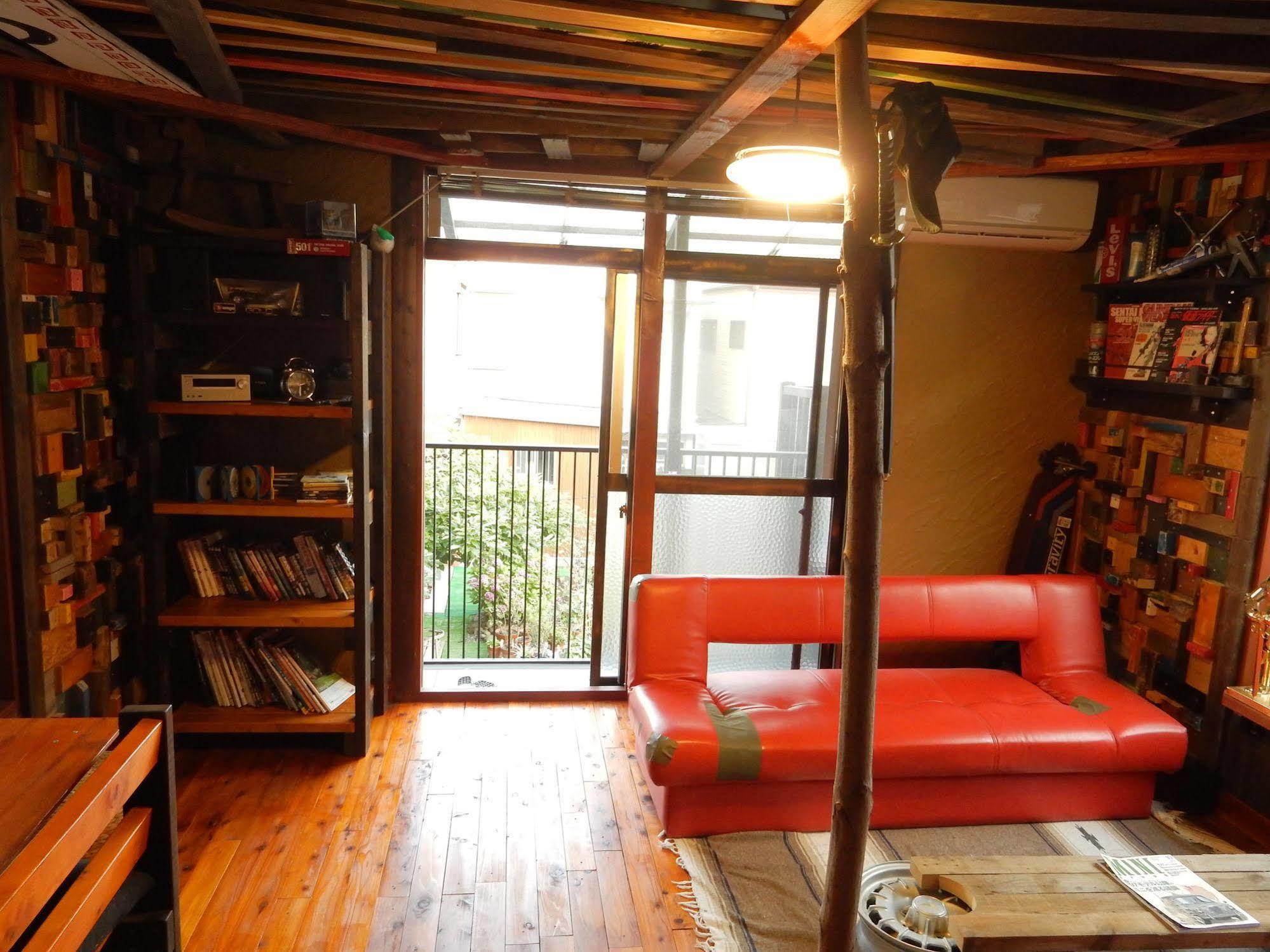 Oomori Souko Hostel *
