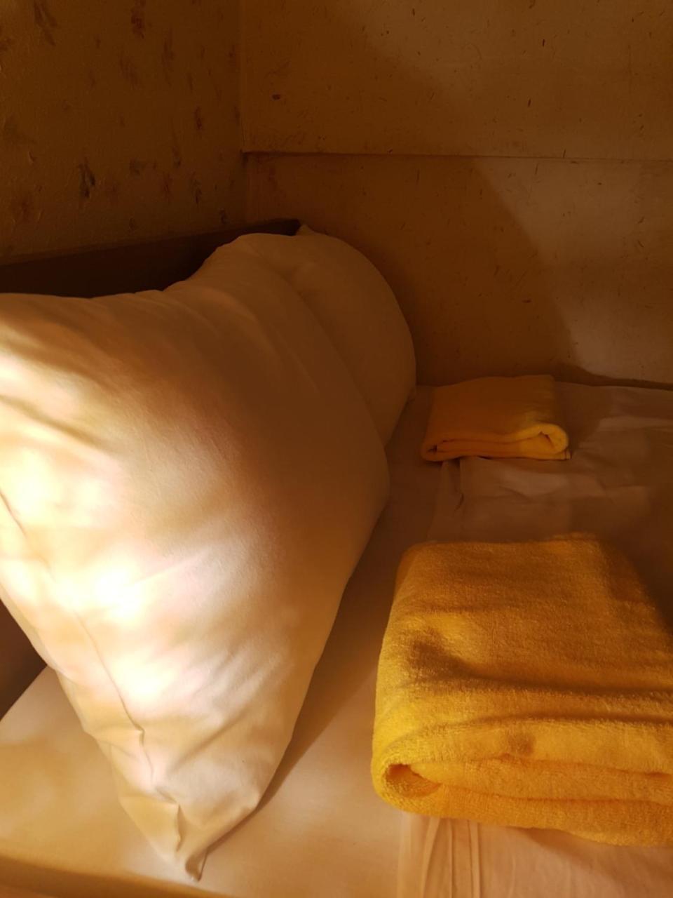 Capsule hotel Shinjuku Sky