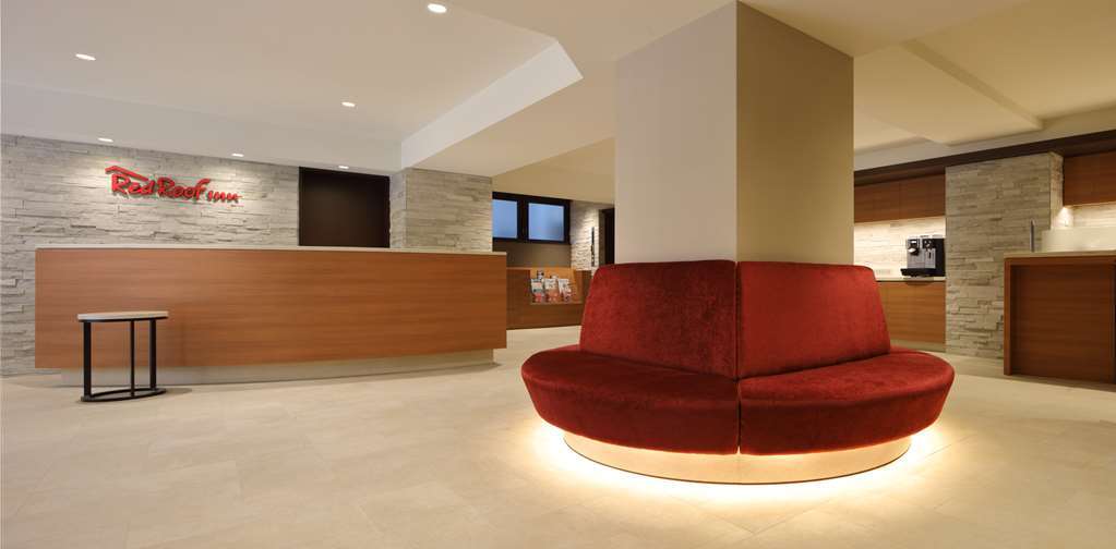 Red Roof Kamata 2*