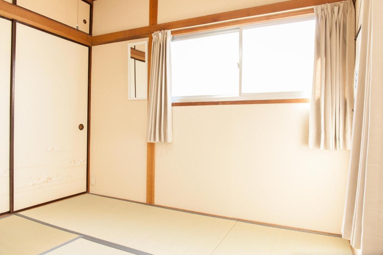 Flower House Apartment Tokyo