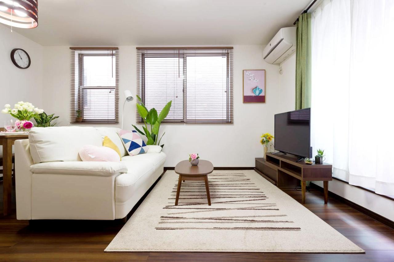 Shinjuku Luxury Three Floor House