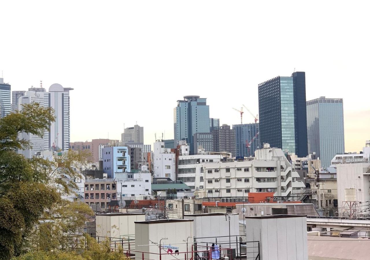 Apartment Spring Shinjuku Tokyo