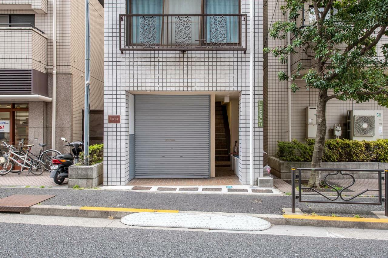 Hotel Uhome Tabata 3*