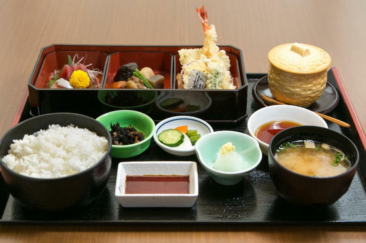 Pearl Ryogoku
