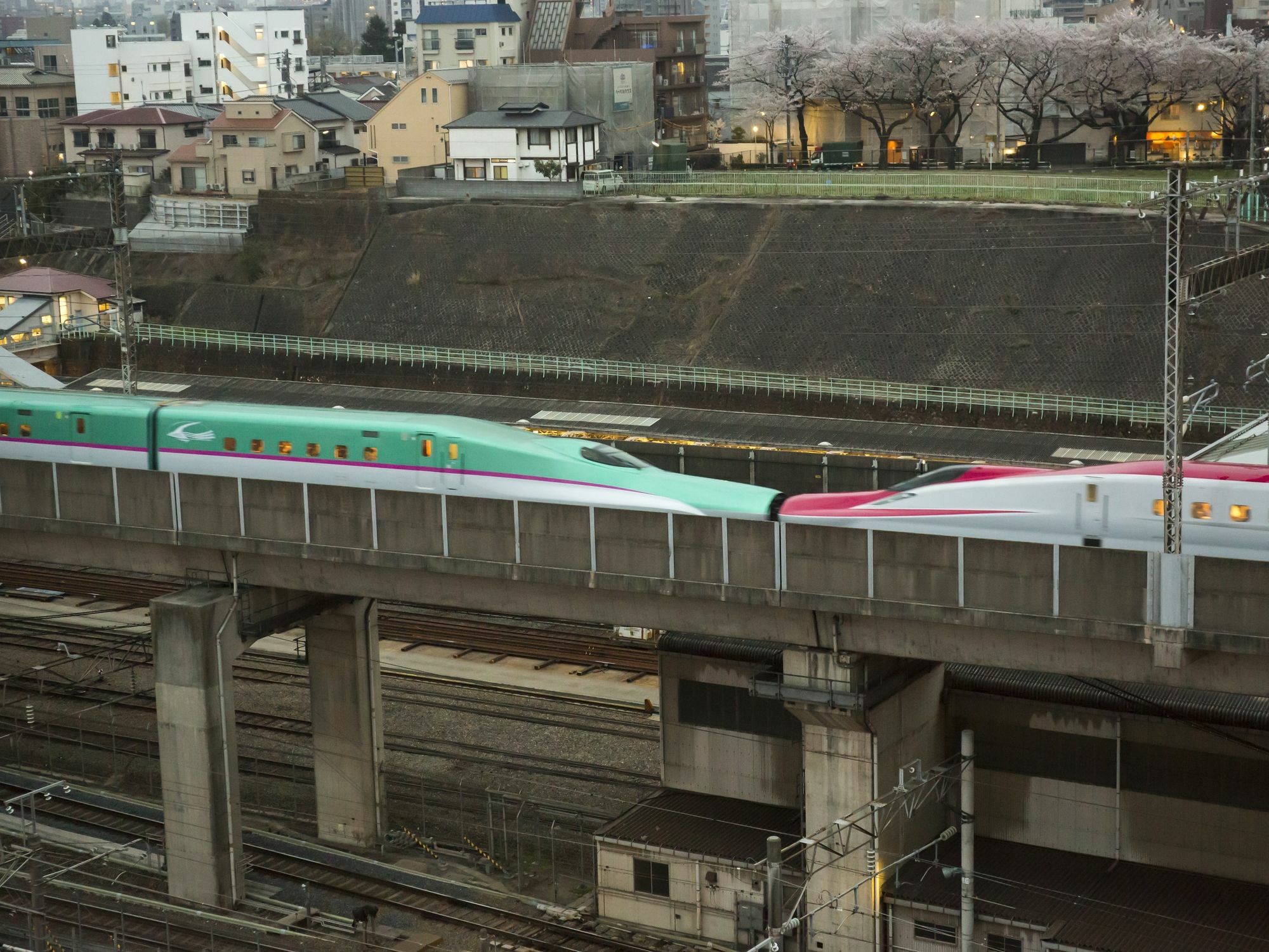 Jr-east Mets Tabata 2* Tokyo