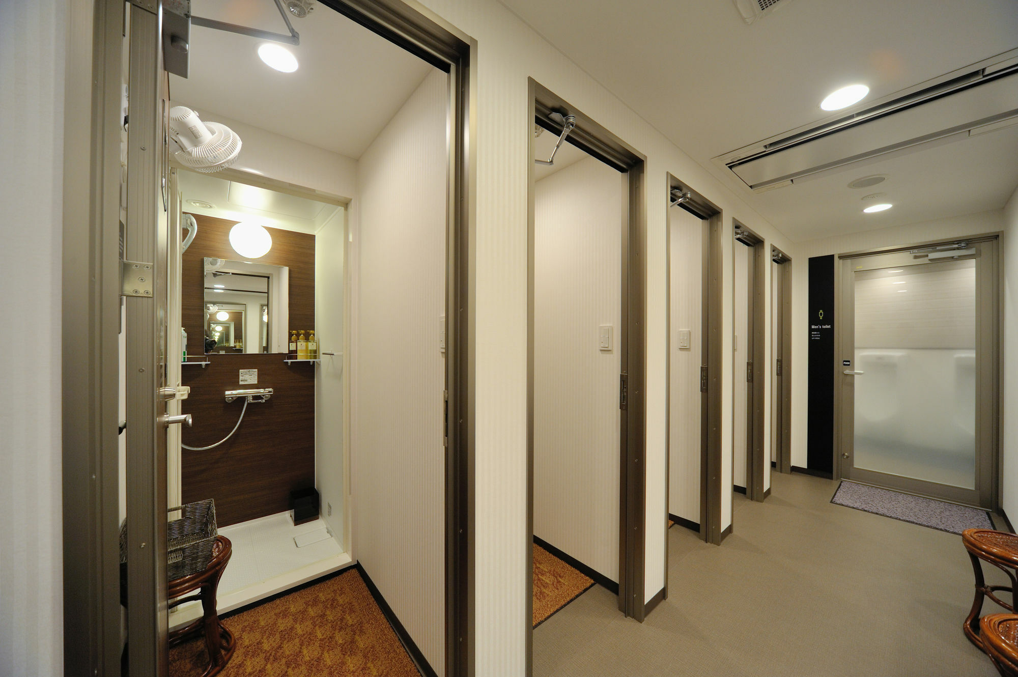 Global Gotanda Capsule hotel Tokyo
