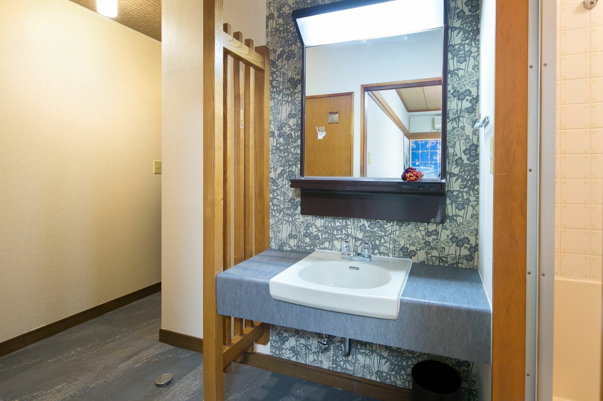 Guest house Ikidane House Asakusa Hatago 2*