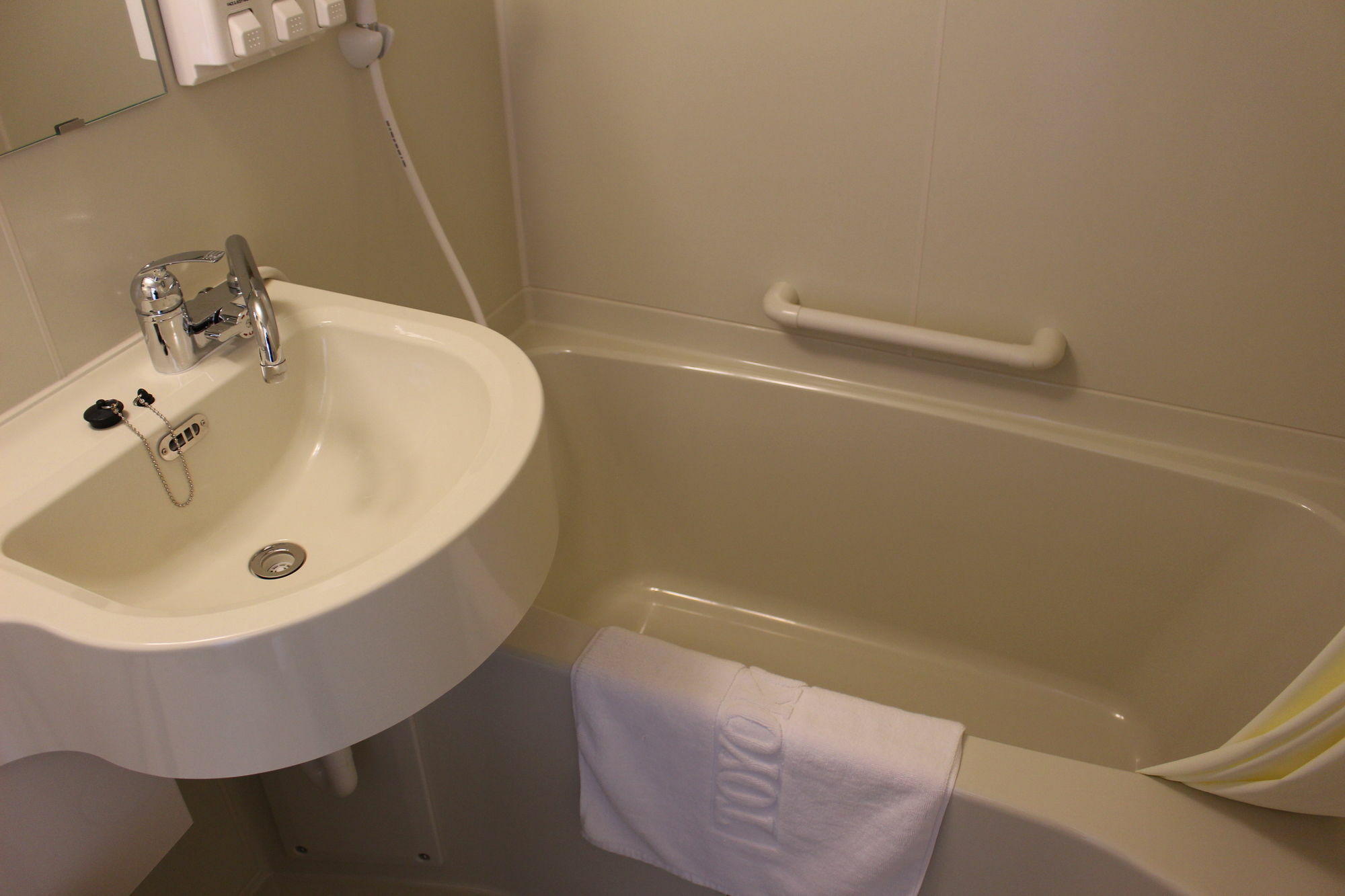 Hotel Toyoko Asakusa Senzoku Tsukuba Express Tokyo