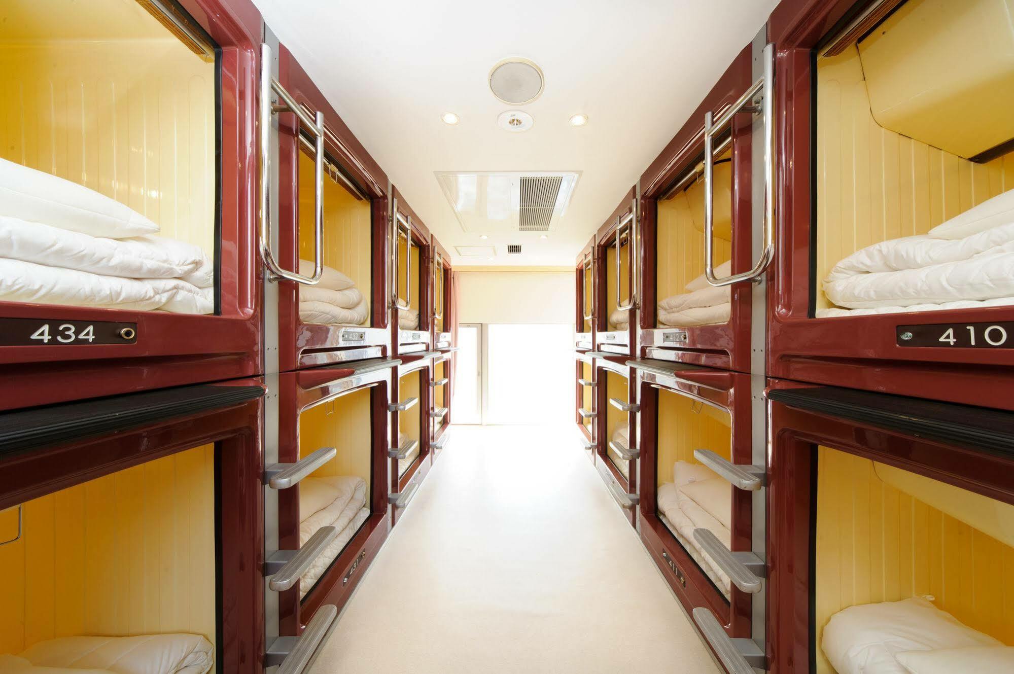 Oak Hostel