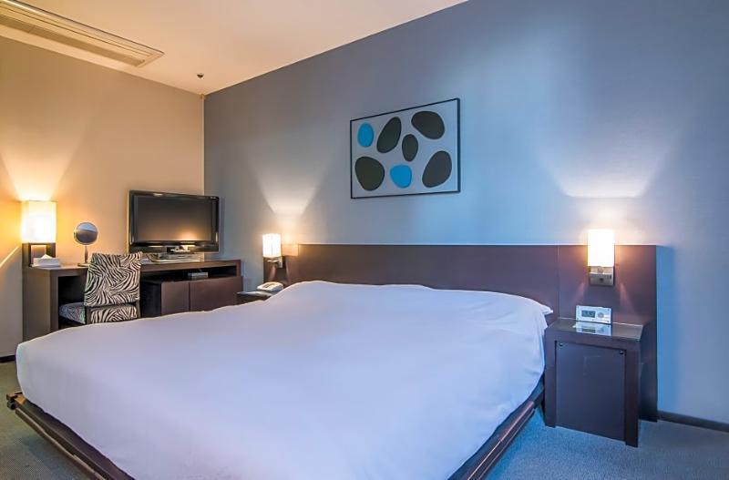 Hotel Strix 4*