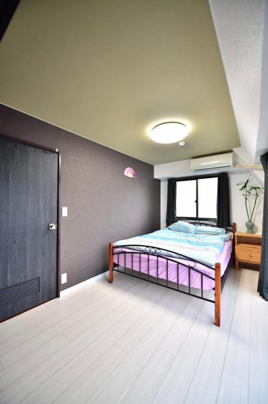 Apartment 901 Three Bedrooms Large Apt At Jr Shinjuku Station新宿二丁目 *