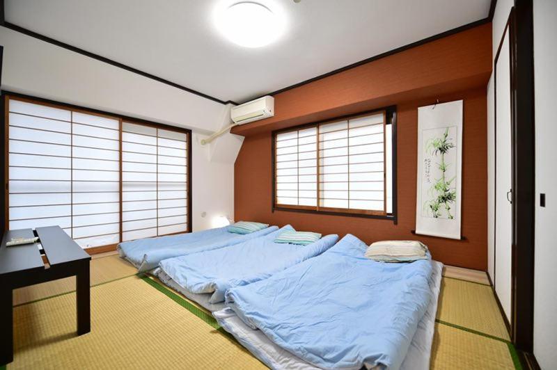 Apartment 901 Three Bedrooms Large Apt At Jr Shinjuku Station新宿二丁目 *