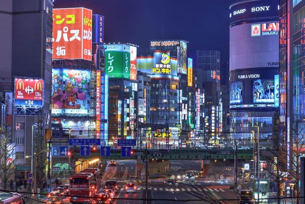 Apartment 901 Three Bedrooms Large Apt At Jr Shinjuku Station新宿二丁目 Tokyo