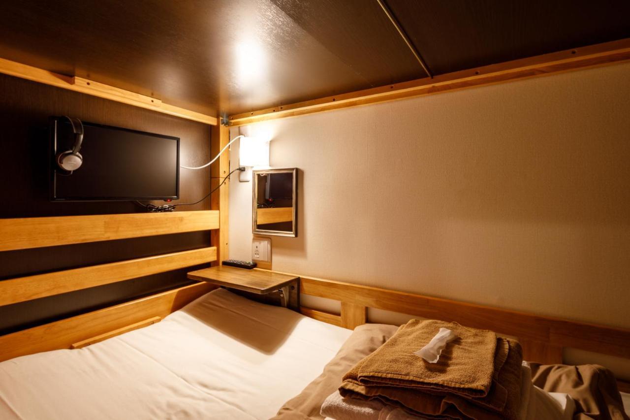 Owl Shinbashi Capsule hotel