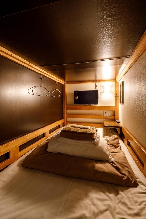 Owl Shinbashi Capsule hotel