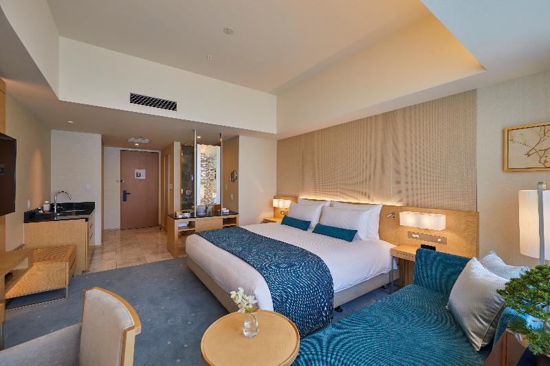 The Kitano Hotel 5*