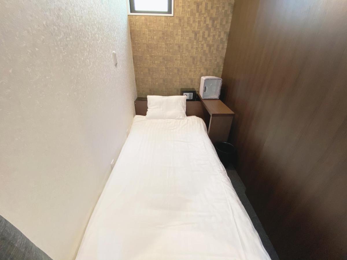 Hideaway Hostel *