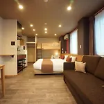 Wires Hotel James Zaka